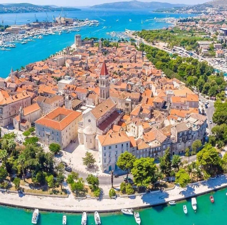 Apartment Elli Trogir Eksteriør billede